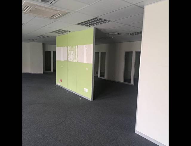 BUSINESS PROPERTY TO RENT IN WALMER
